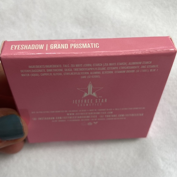 NEW! JEFFREE STAR Pressed Pigment Eye Shadow Single GRAND PRISMATIC Blue Matte - Picture 4 of 6